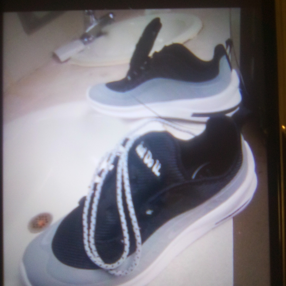 Nike Air Max Axis